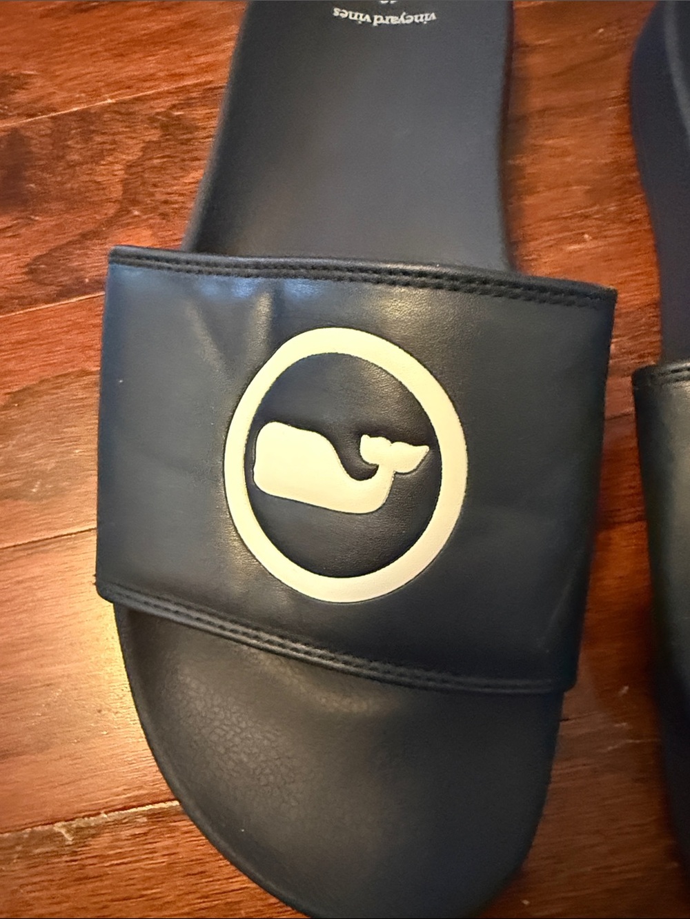 Vineyard Vines Navy Slide Sandals with White Whale Emblem - Picture 4 of 5